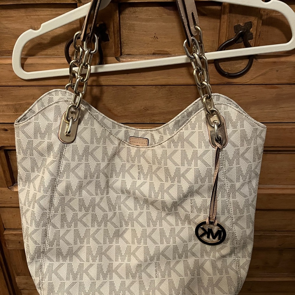 Michael Kors cream purse